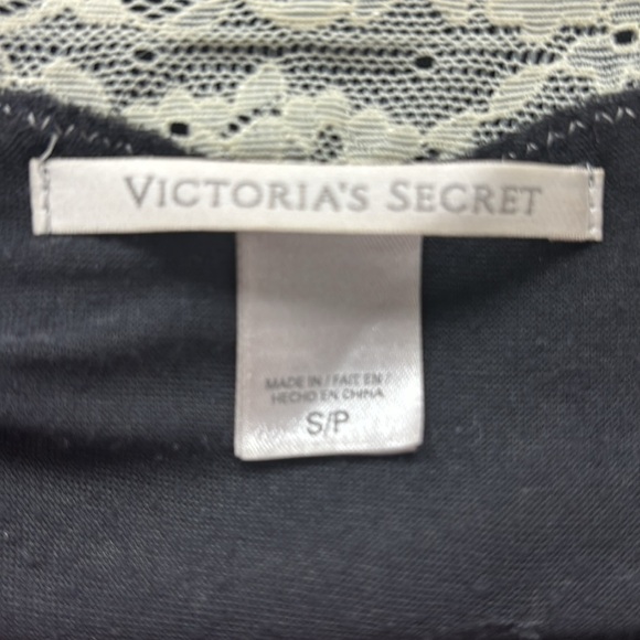 VICTORIA’S SECRET  Women's Lace Pyjamas, Size S/P - Picture 7 of 7